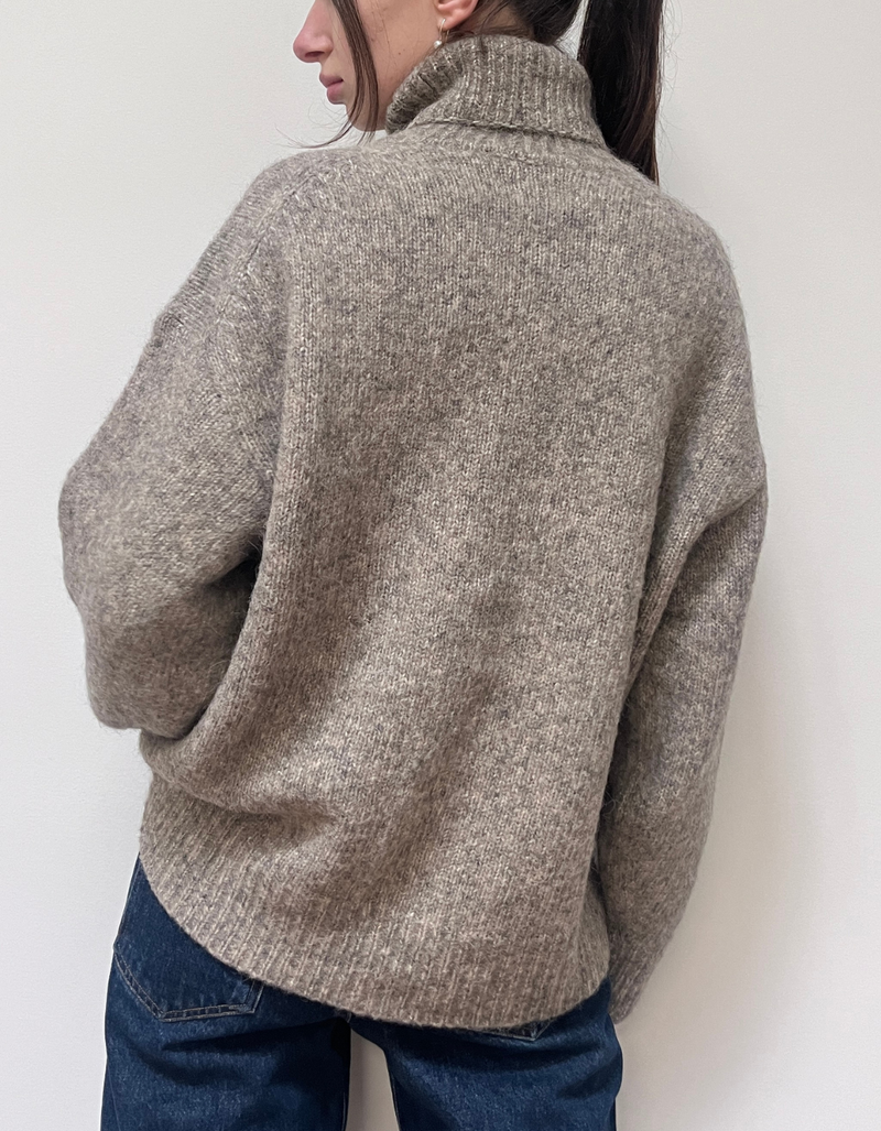 Uma Rollneck Sweater in Oat