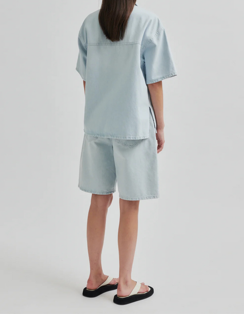 Fira Bermuda Shorts in Light Blue Denim
