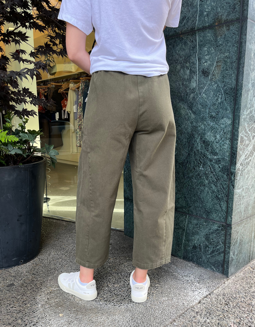 Arc Pants in Olive