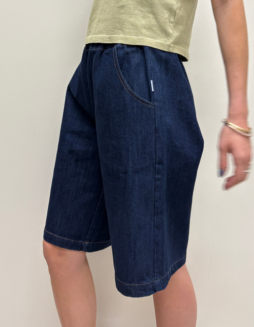 Liam Bermuda Shorts in Raw Denim