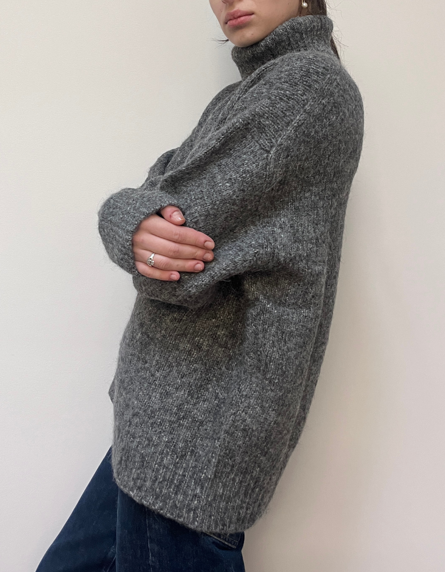 Uma Rollneck Sweater in Granite