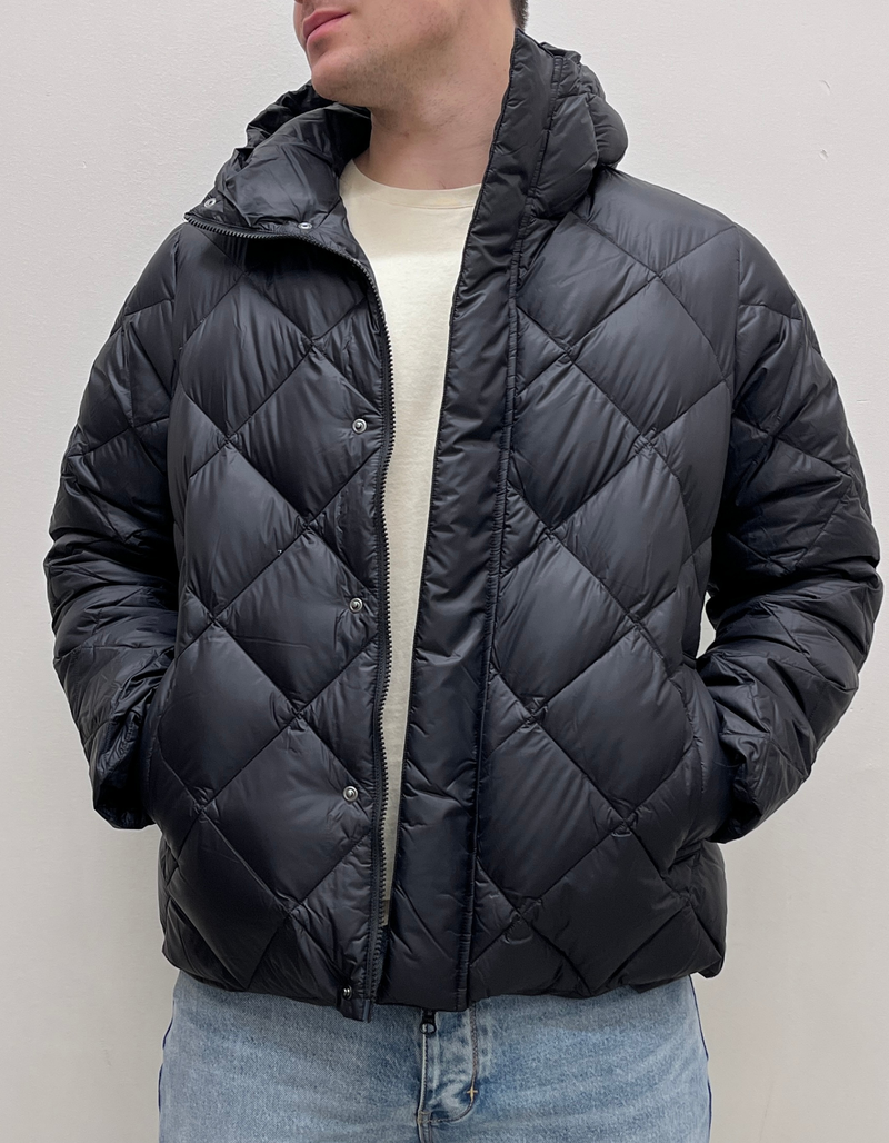 City Down Hoodie in Black