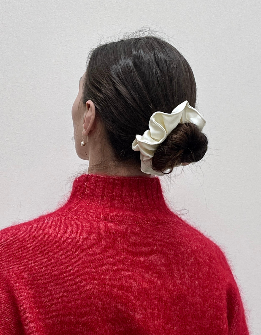 Big Silky Scrunchie in Ivory