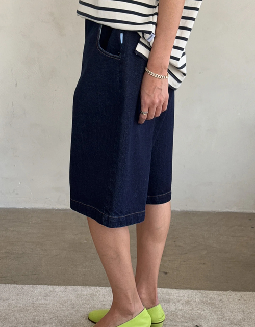 Liam Bermuda Shorts in Raw Denim