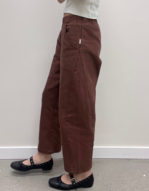 Arc Pant in Chocolate