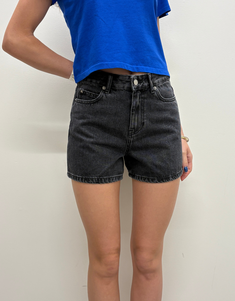 Nora Shorts in Retro Black