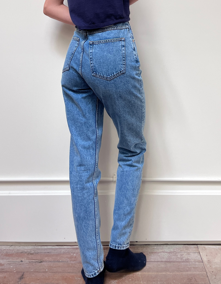 Bonnie Taper Jeans in Rio