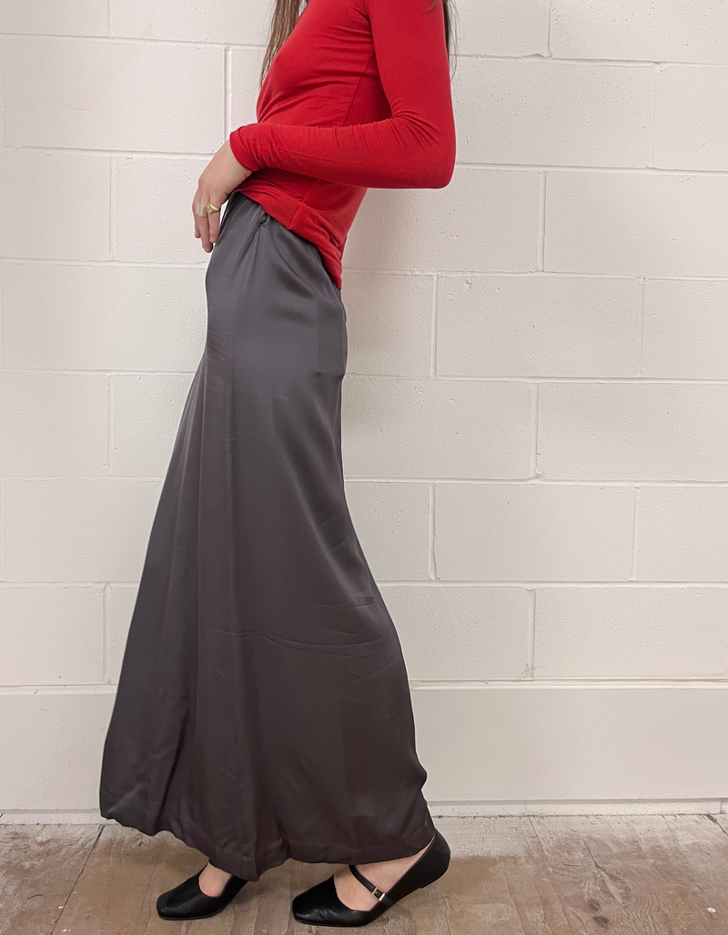 Livo Maxi Skirt in Iron Gate