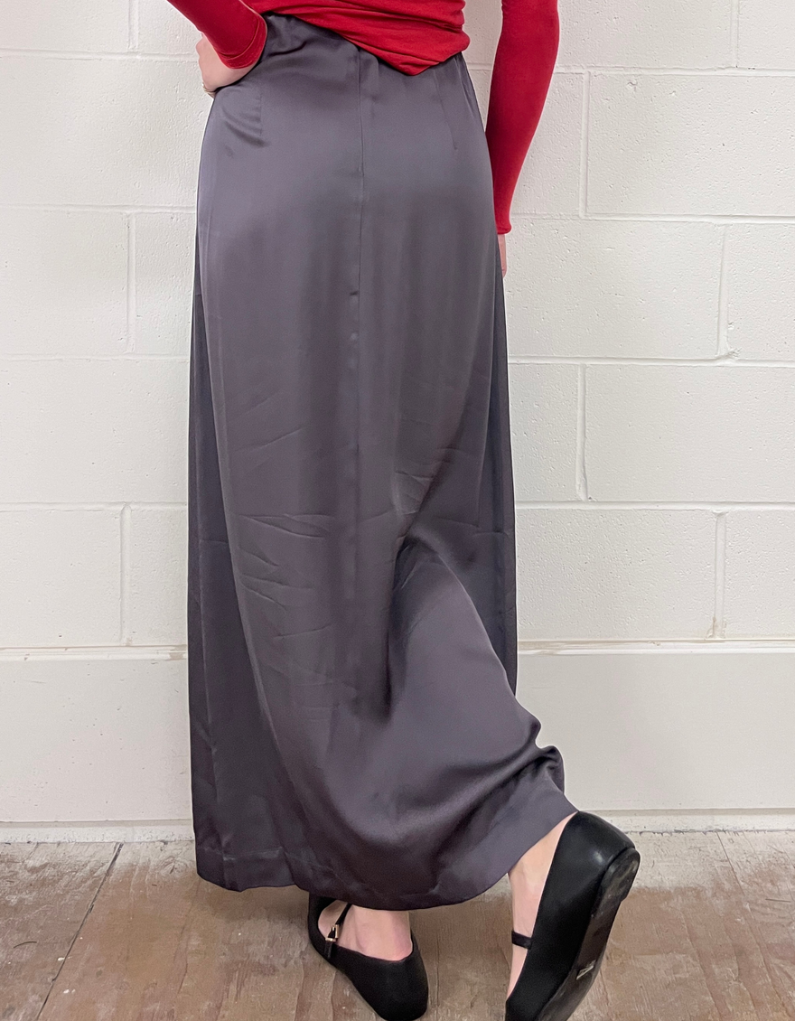 Livo Maxi Skirt in Iron Gate