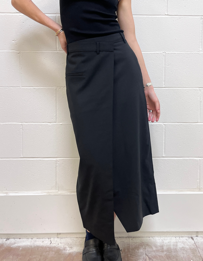 Elevate Skirt in Black