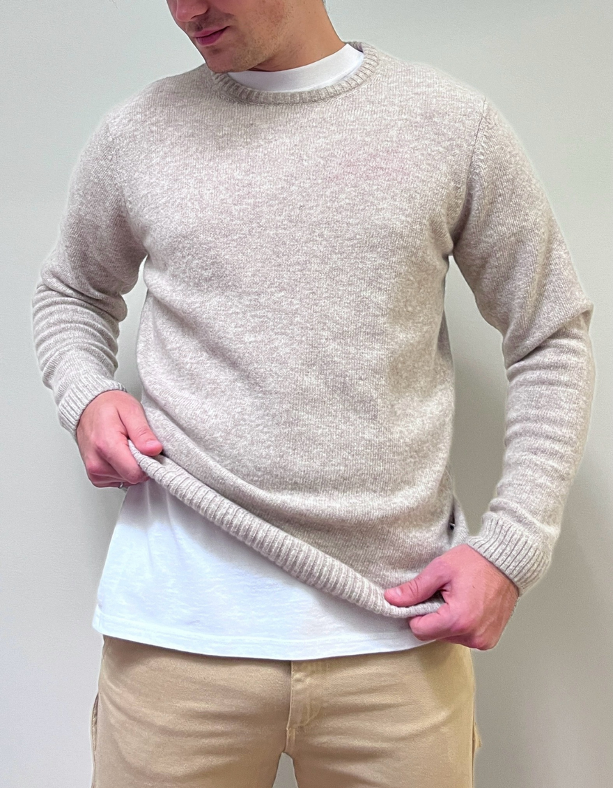 Franz O-Neck Sweater in Dark Sand