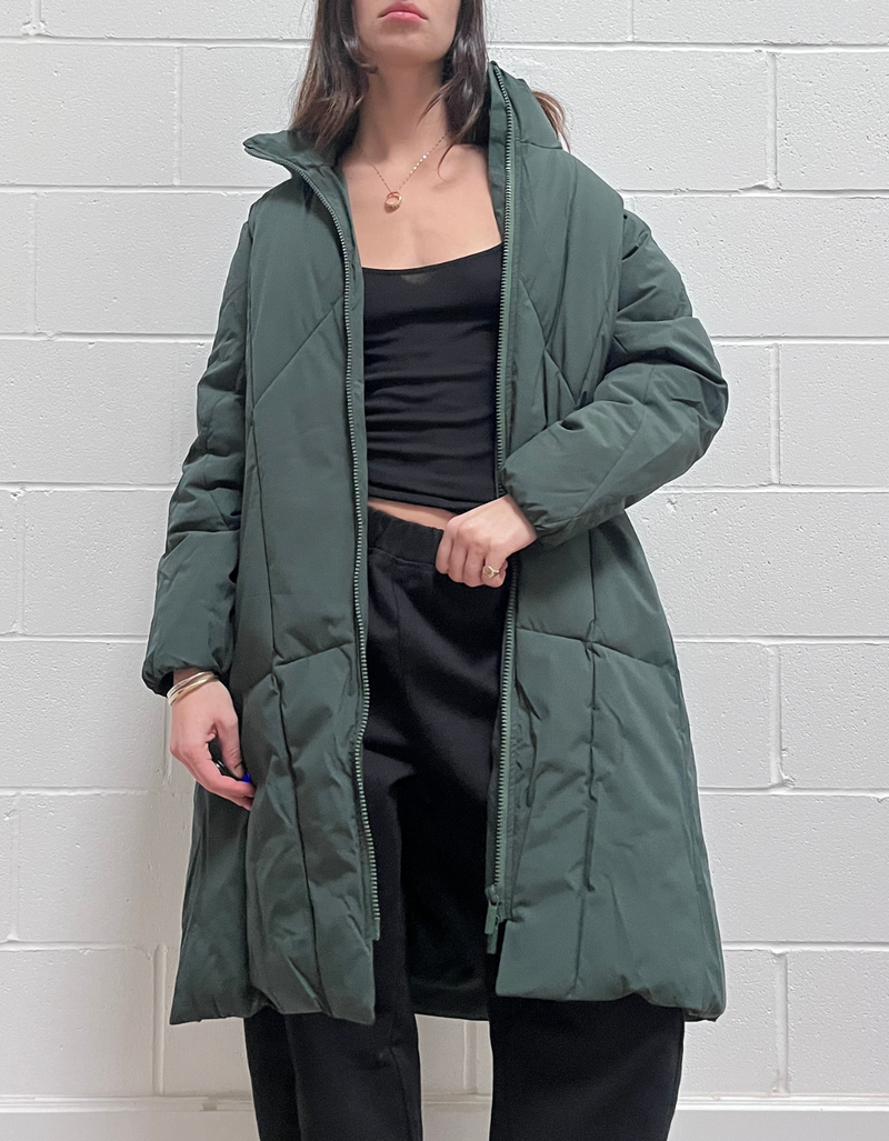 Long Puffer Coat in Dark Green