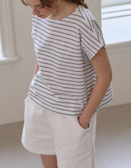 Chérie Tee in White/Navy