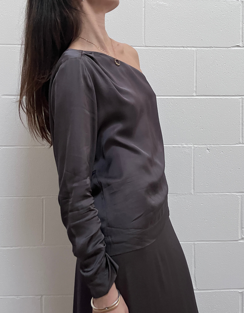 Livo One Shoulder Blouse in Iron Gate