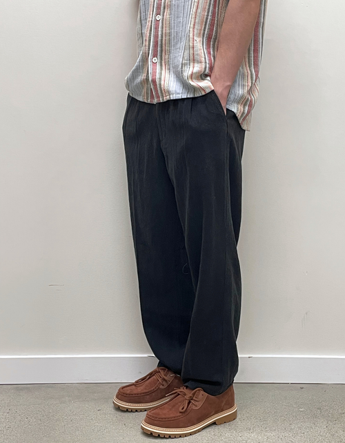 Fubar Linen Pleated Pant in Digital Black