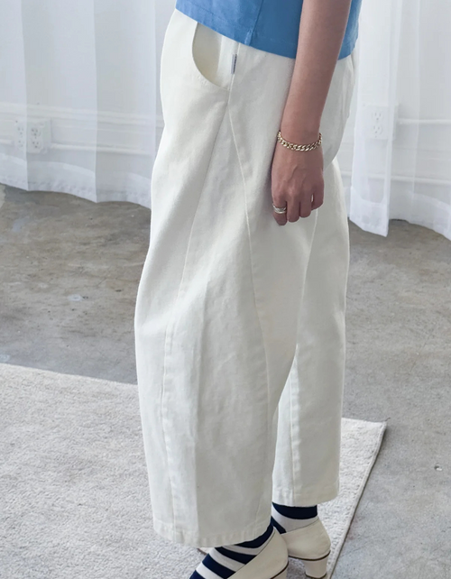 Arc Pants in Milk
