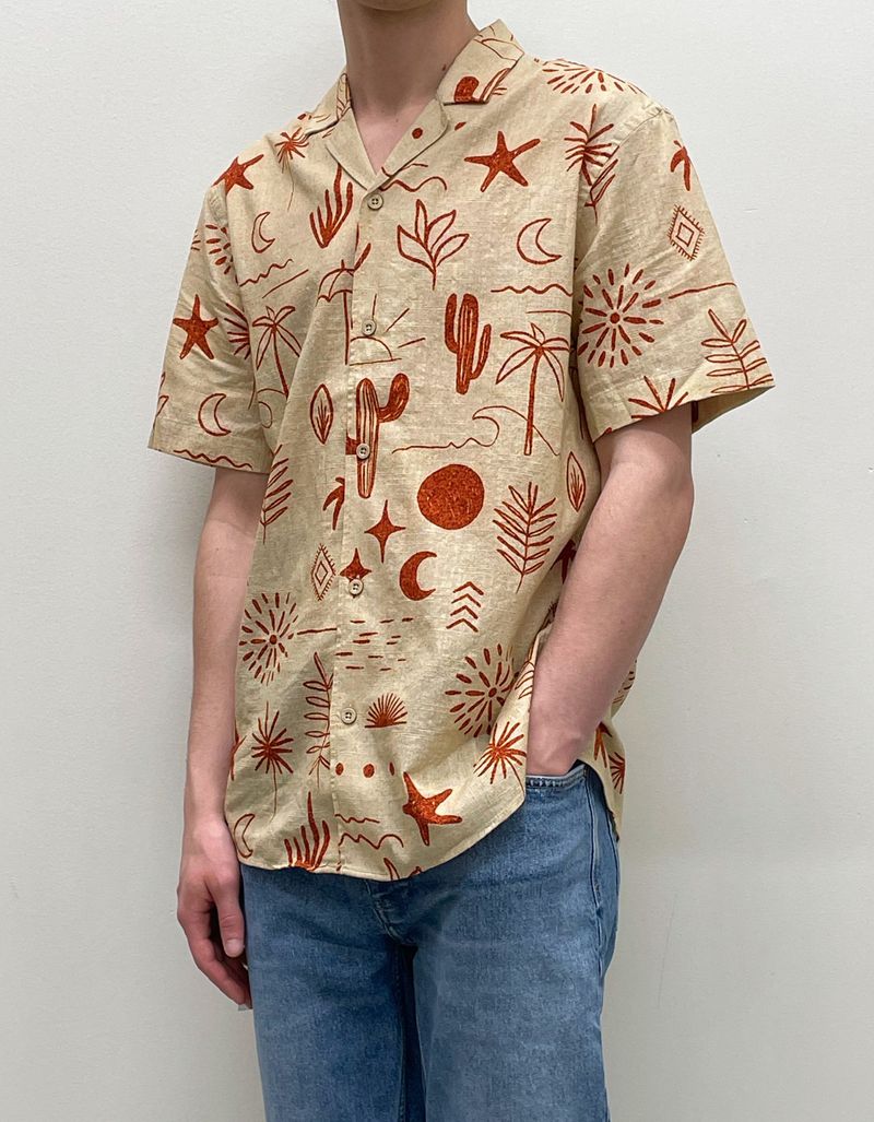 Short Sleeve Cuban Shirt in Red