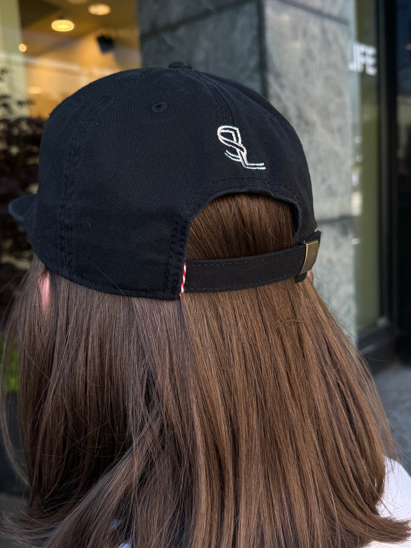 Ribbon Logo 6 Panel Cap in Black