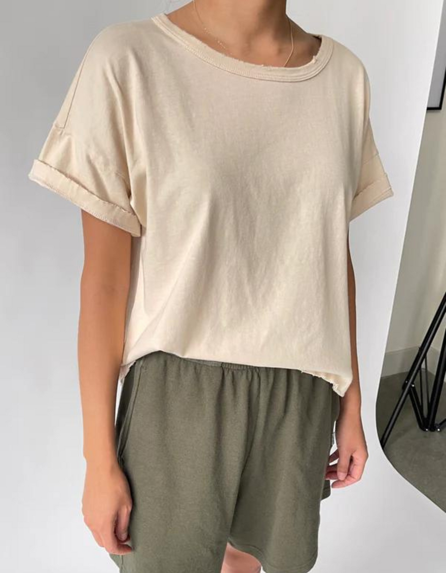 Fille Tee in Horchata