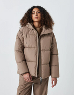 Pikkoli Short Puffer Coat in Pine Bark
