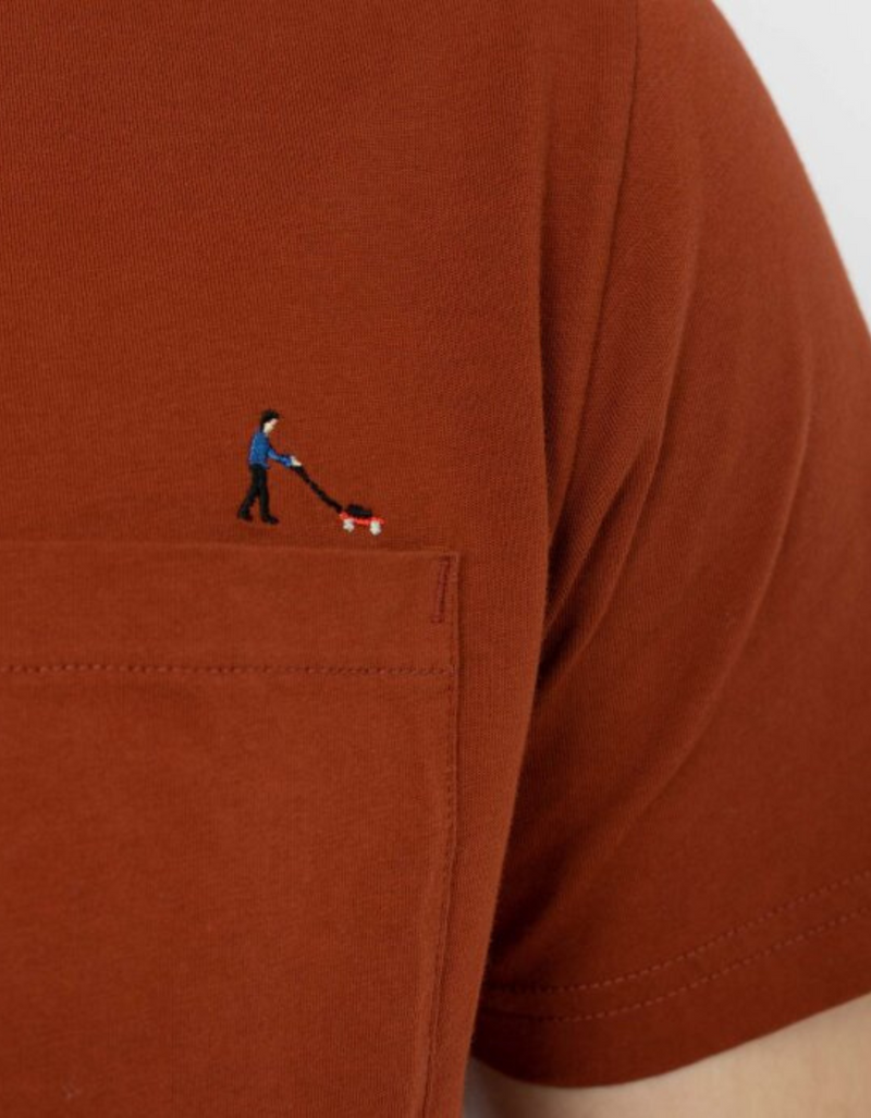 Regular Embroidered Pocket Tee in Dark Red