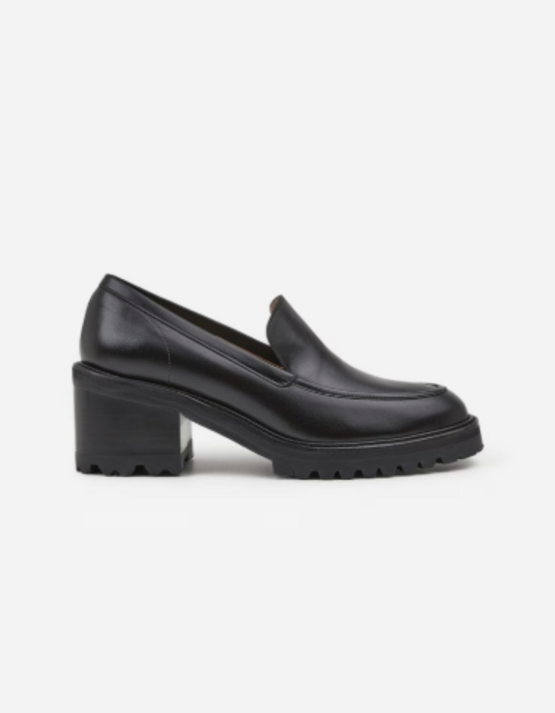 Saga Loafer in Black