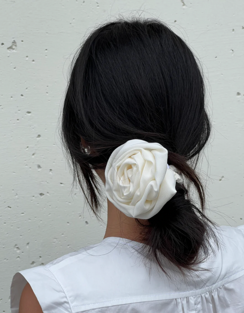 Libra Rosette Scrunchie in White